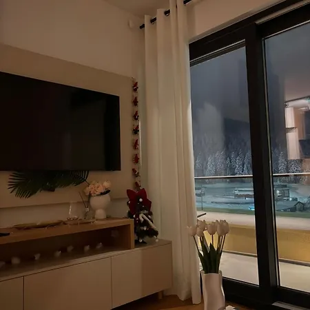 Lara Winter Park Apartment